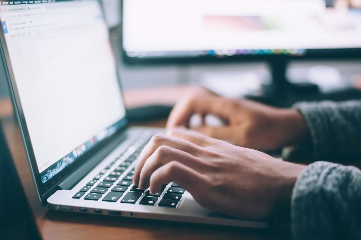 Deep work at a laptop — the session NeuroFocus is built to measure