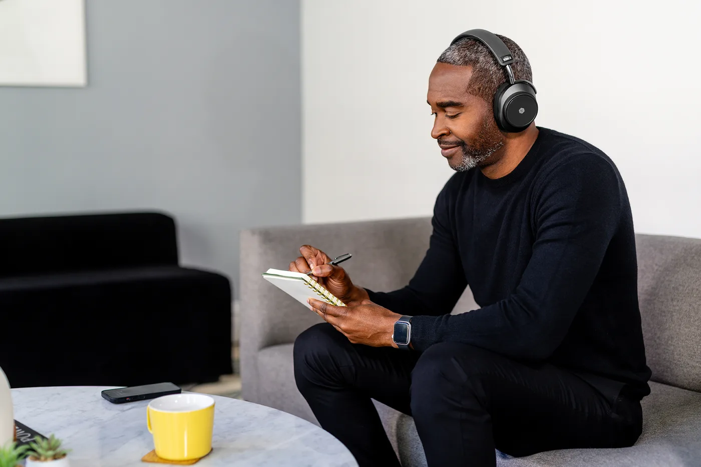 Neurable MW75 Neuro LT brain-sensing headphones